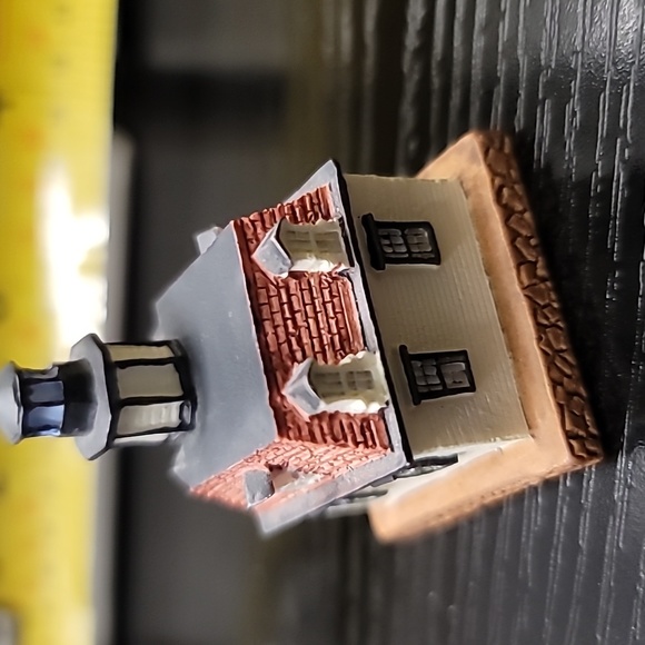 Lenox Thimble Lighthouses (set of 3) - Picture 8 of 9